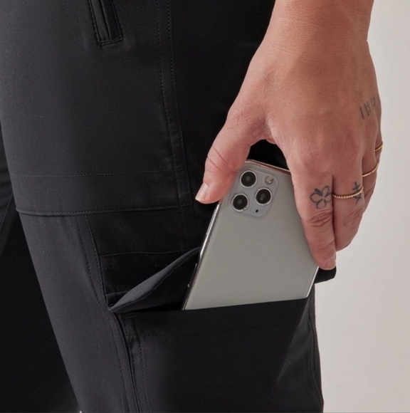 Athleta Chelsea Cargo Lined Pant Size 0 - Picture 4 of 15